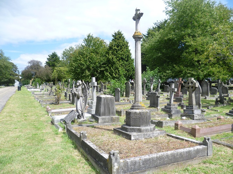 Acton Cemetery London — photograph