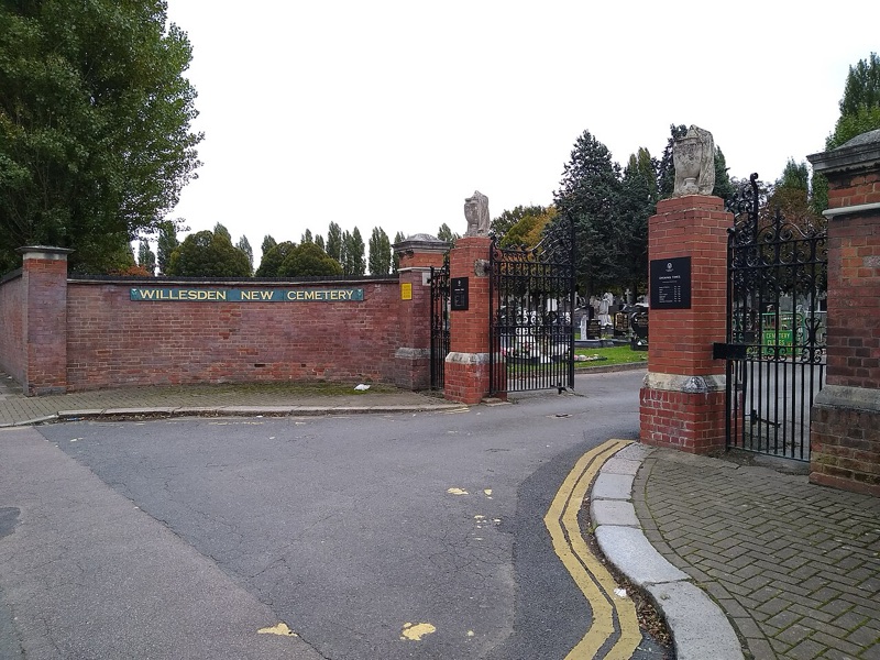 Willesden New London — photograph